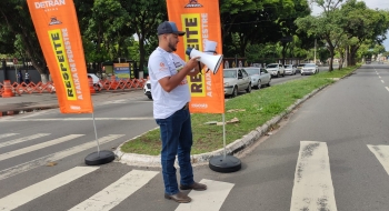 Detran faz força-tarefa em campanha sobre faixa de pedestre